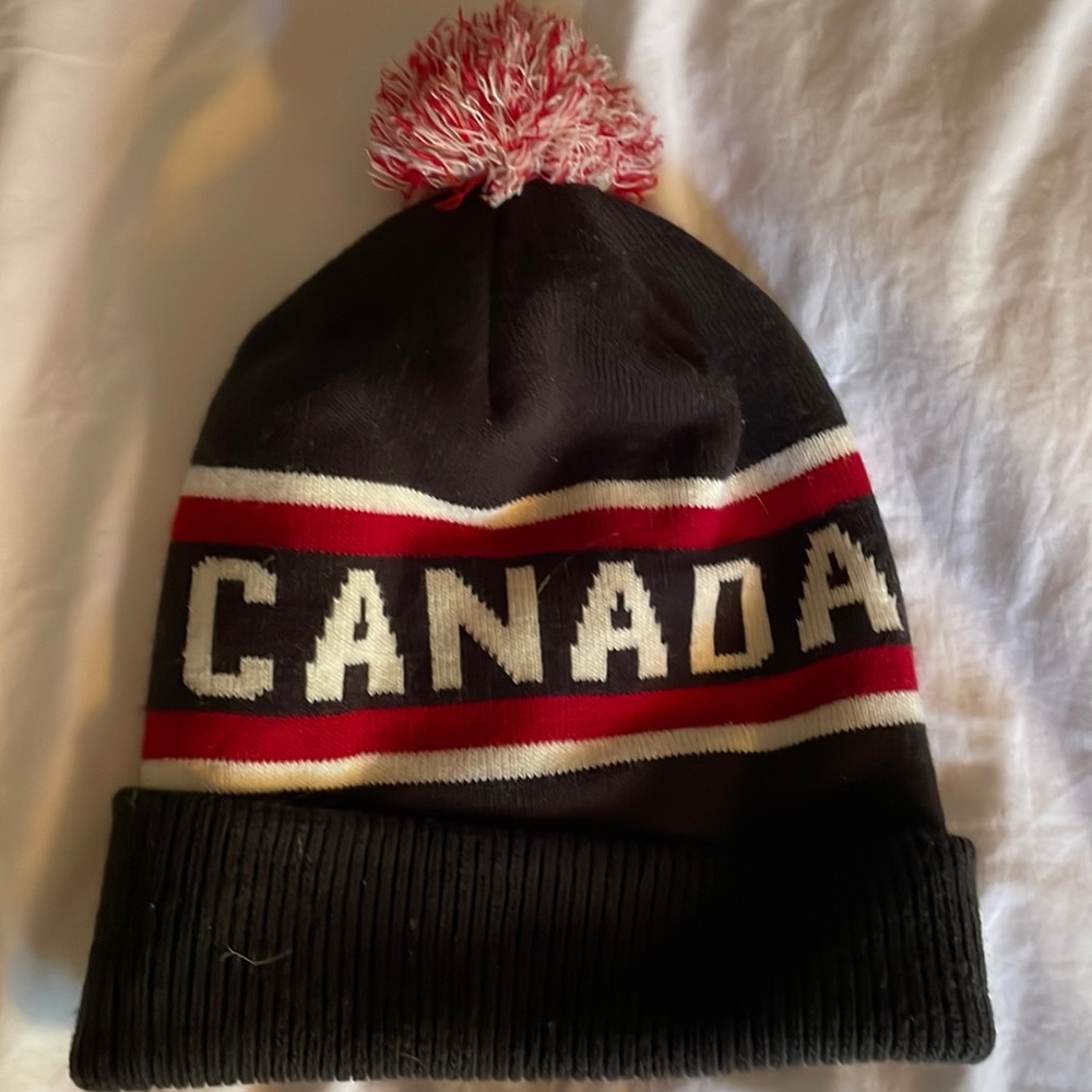 Roots kids hat
